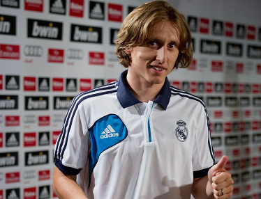 Luka Modrić en Real Madrid: Hoe Een Meesterlijke Midfielder Blijft Pionieren