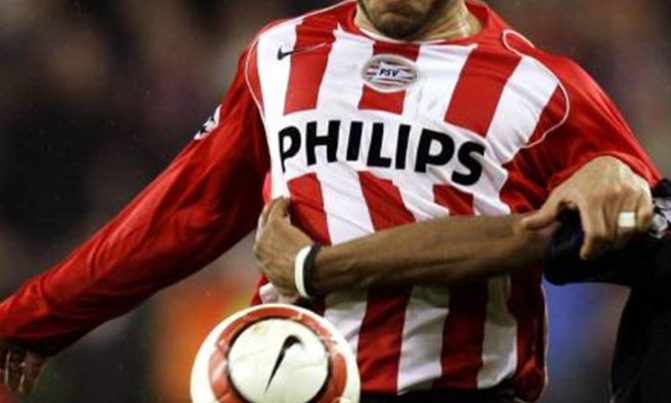 Het 2005 UEFA Cup Shirt: Het Jaar van Herstel voor PSV Eindhoven
