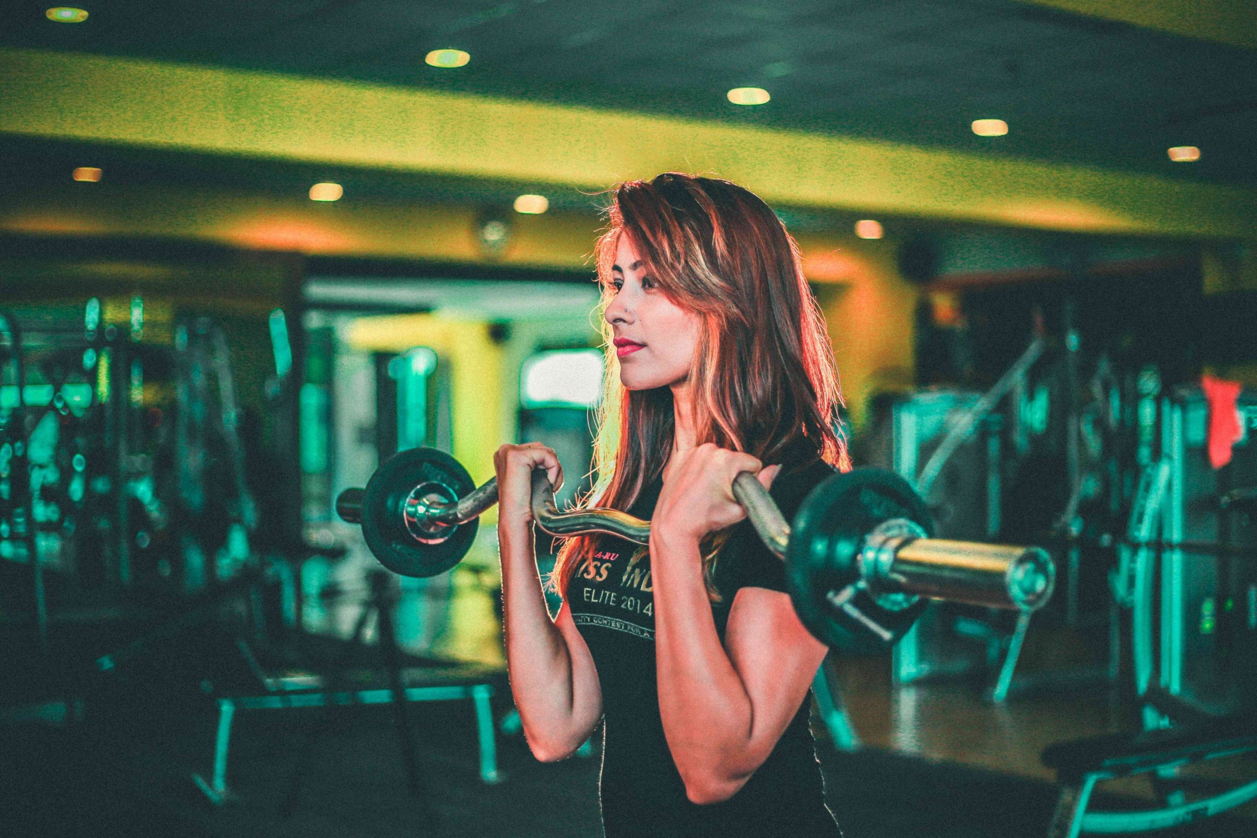 Fashion meets Fitness: Perché le Donne in Palestra Sfoggiano i Collant Inter Miami
