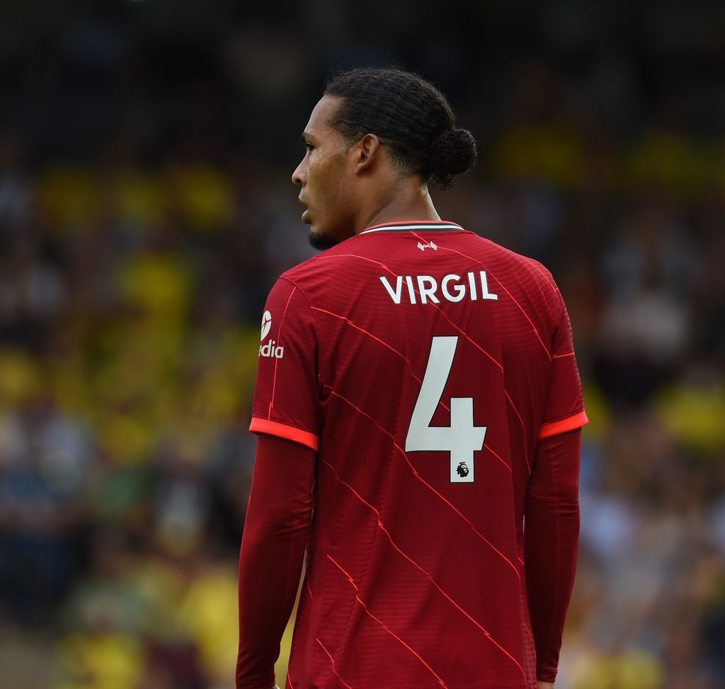 Is een Liverpool shirt van Van Dijk zijn prijs waard?